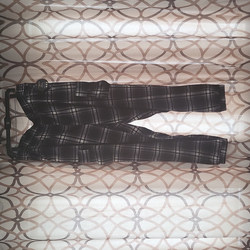 Jolie & Joy, Size 3x, Black & White